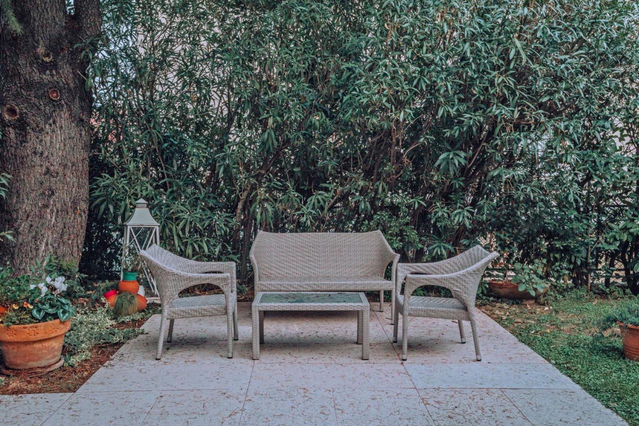 Bed&Breakfast Relax In The Lake Desenzano del Garda Exterior photo