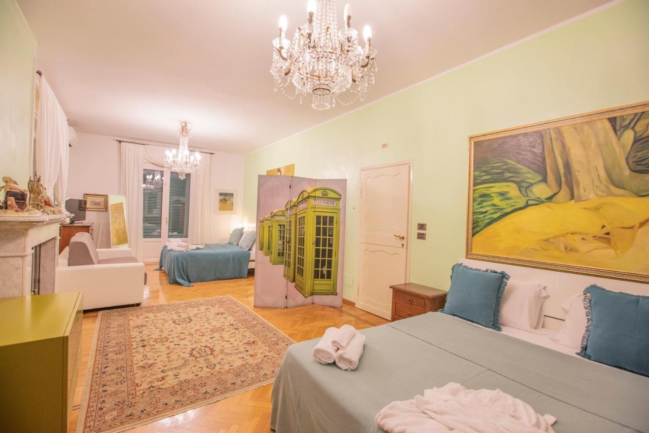 Bed&Breakfast Relax In The Lake Desenzano del Garda Exterior photo